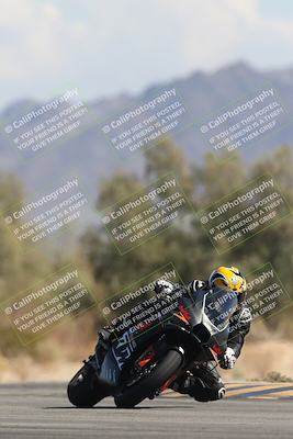 media/Oct-13-2025-Moto Forza (Mon) [[a66d839500]]/2-A Group/Session 4 Turn 7/